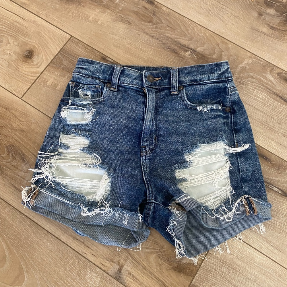 AMERICAN EAGLE OUTFITTERS- Distressed Blue Jean Shorts size 0 (stretch denim)